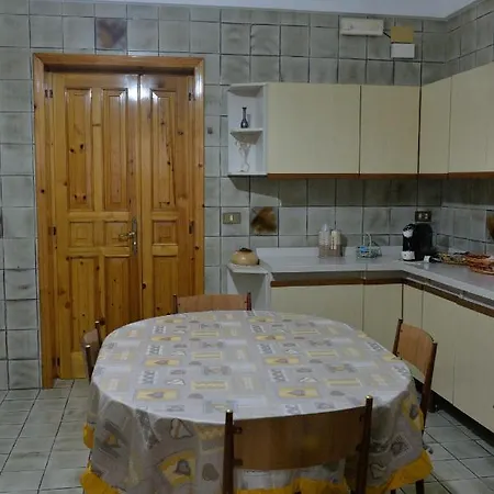 בית נופש Dimora Carmine *